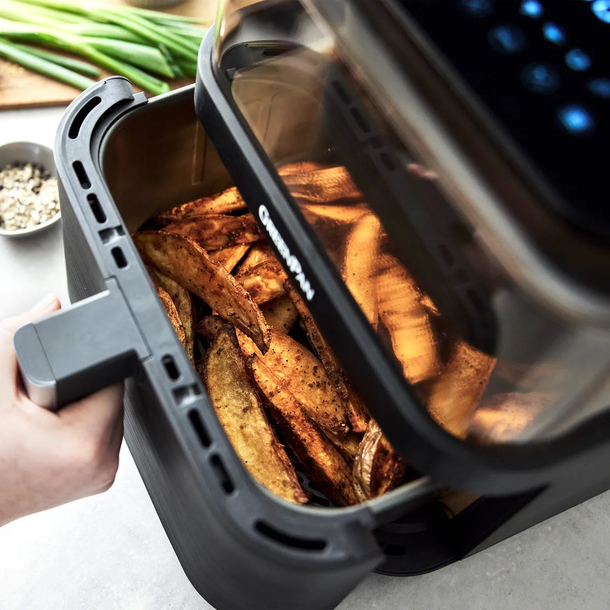 Bistro XL 7-Quart 360° Clear View Air Fryer